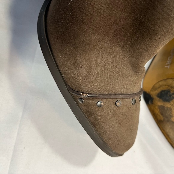 Report “JAEL” Brown Chunky Heeled Bootie - Picture 12 of 13